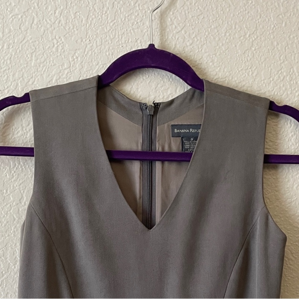 Banana Republic silk V-Neck Mini Dress sz 0